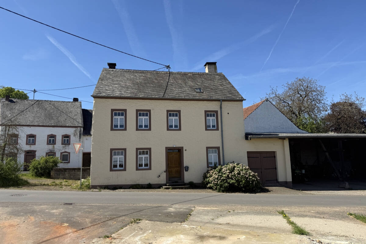 Einfamilienhaus mit historischem Charme in Niederweiler, 54636 Bettingen