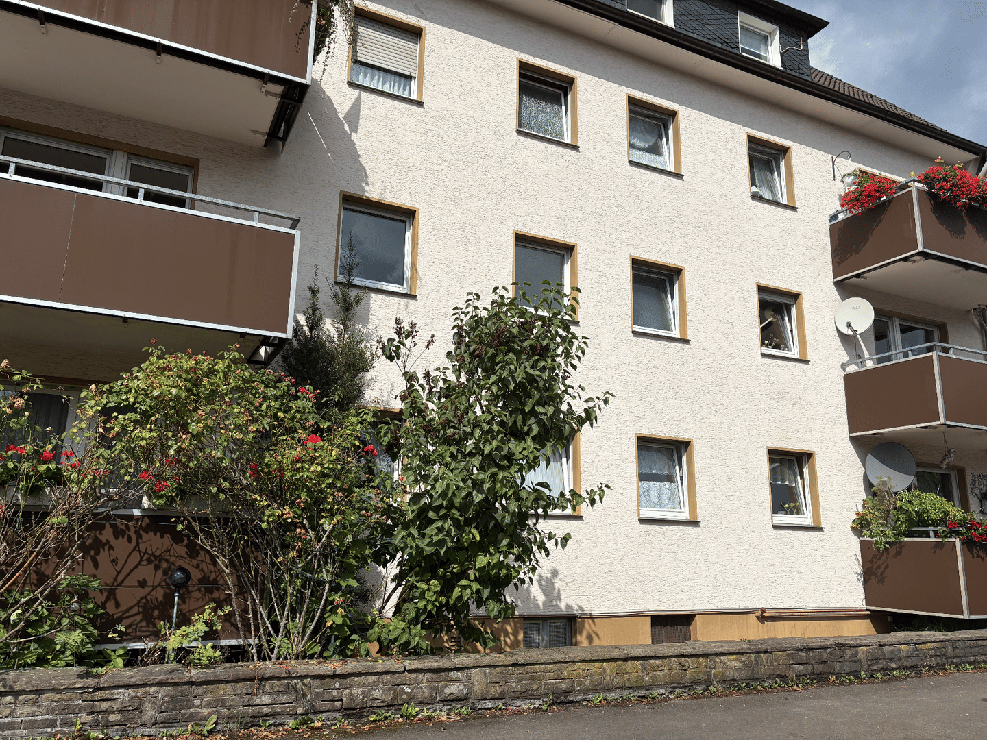 Charmante 3-Zimmer-Wohnung mit Balkon – ein Zuhause mit viel Raum für eigene Ideen, 42899 Remscheid (Lennep Lüttringhausen)