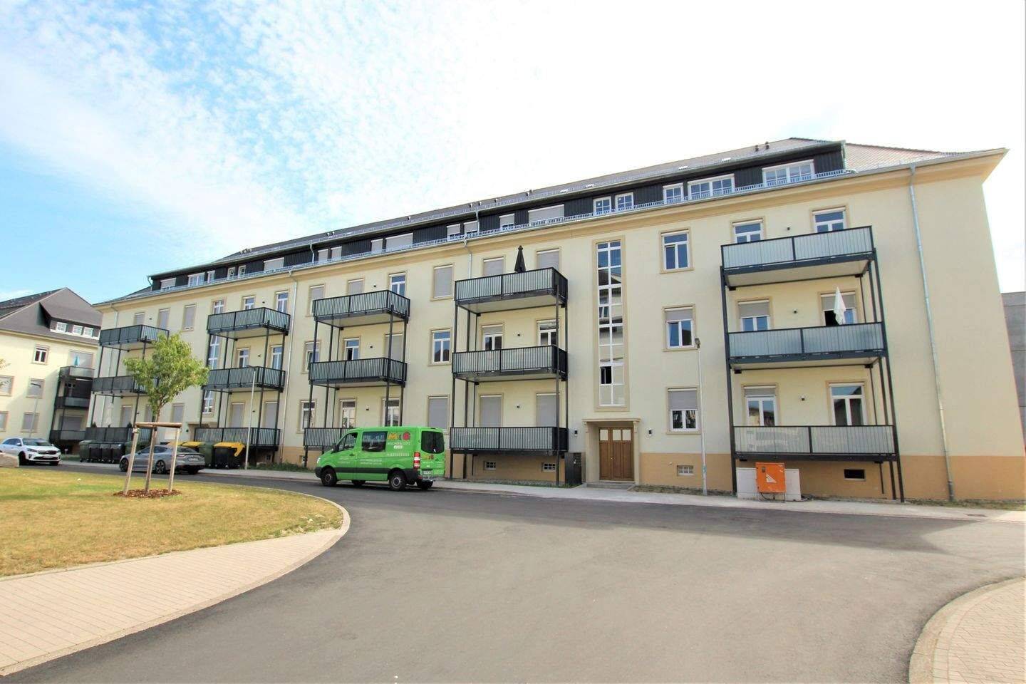 Moderne und sehr helle 1-Zimmer-Wohnung mit Einbauküche und Stellplatz, 76437 Rastatt