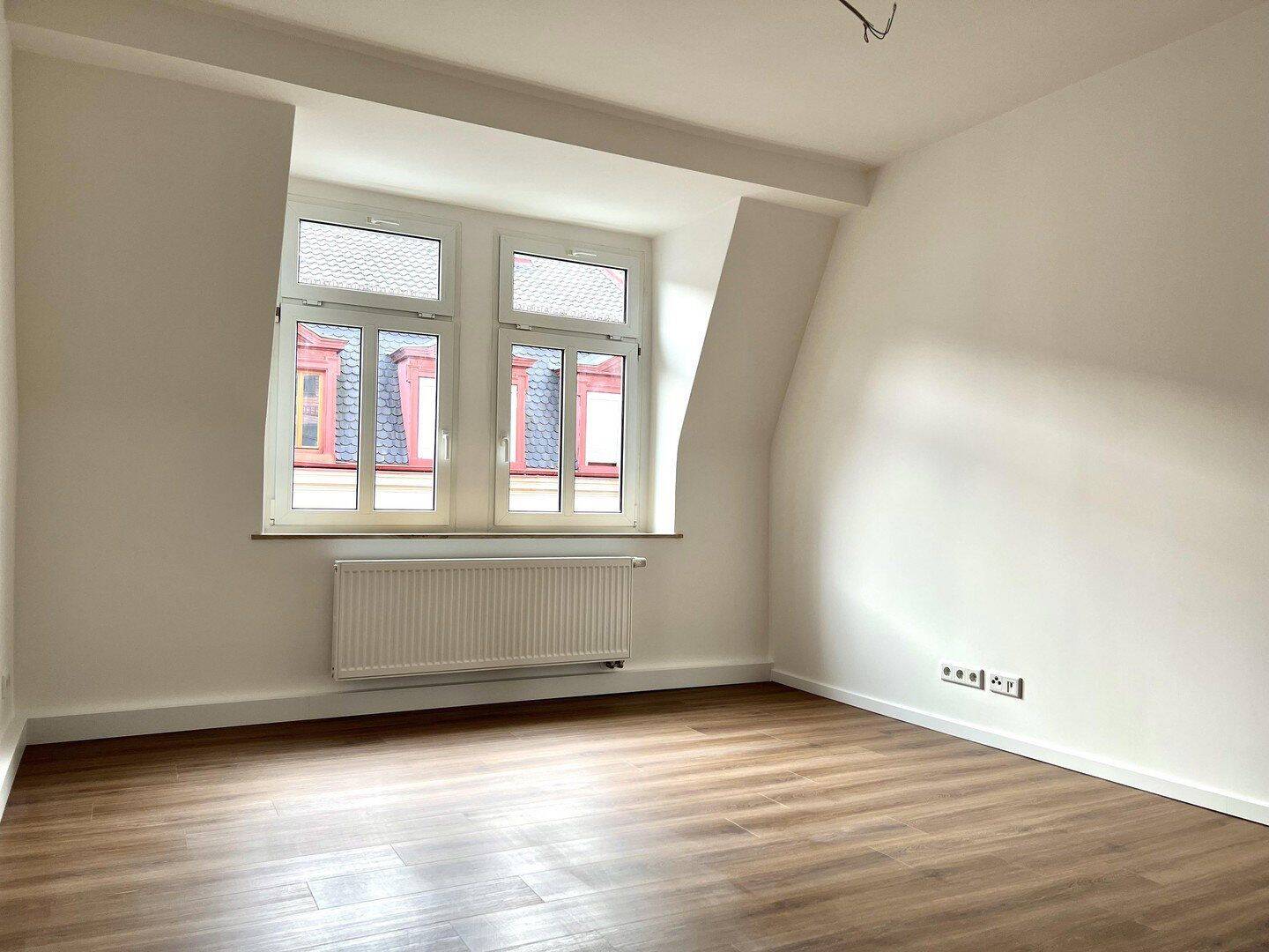Modernisierte, helle und freundliche 2-Zimmer-Wohnung, 90766 Fürth (Eigenes Heim Hardhöhe Unterfarrnbach Weststadt)