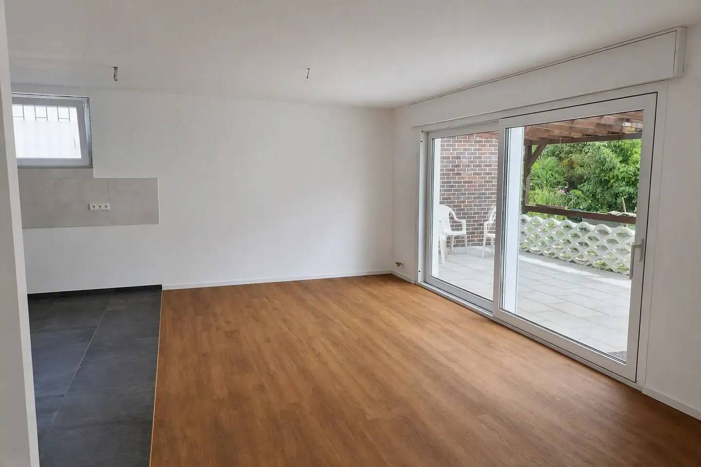 Großzügige und exklusiv sanierte Wohnung mit Terrasse und Garten am Grüngürtel, 63069 Offenbach am Main (Lauterborn Offenbach am Main Rosenhöhe)