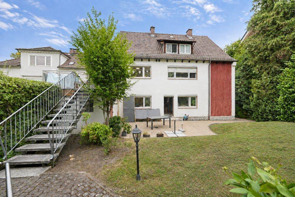 Großzügige 3,5-Zimmerwohnung mit Einbauküche in zentraler Innenstadtlage, 96450 Coburg