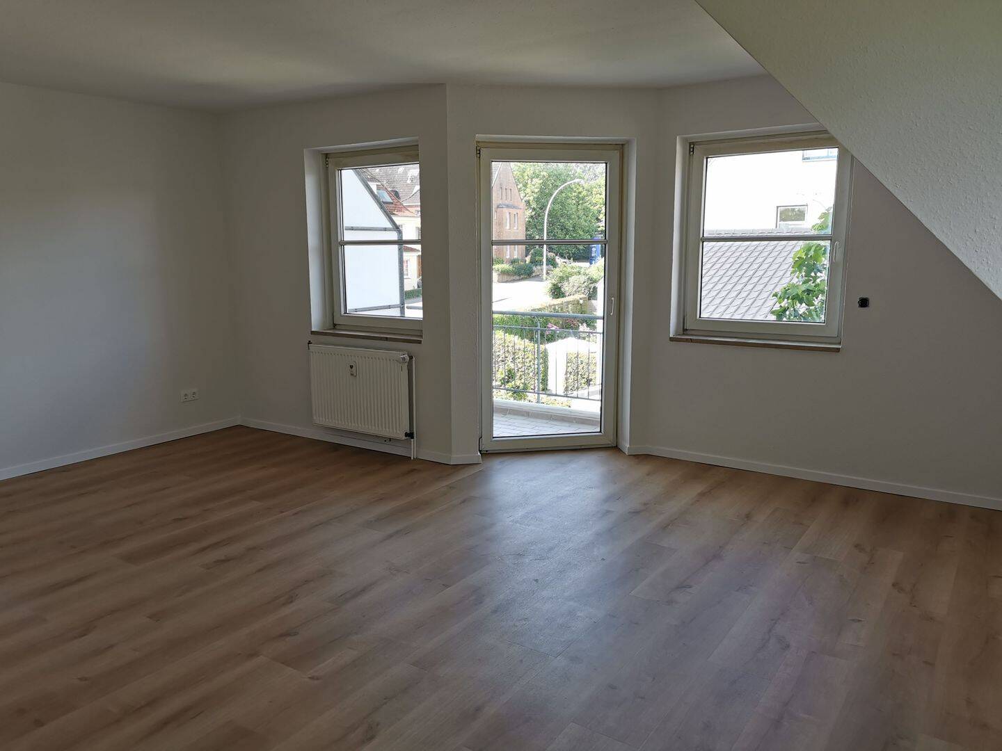 Charmante, luftige und helle Maisionette Wohnung, 24106 Kiel (Wik)