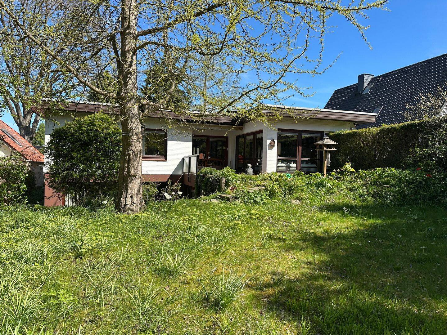 Großzügiges Einfamilienhaus mit Schwimmbad, Sauna und schönem Grundstück in Seevetal, 21217 Seevetal
