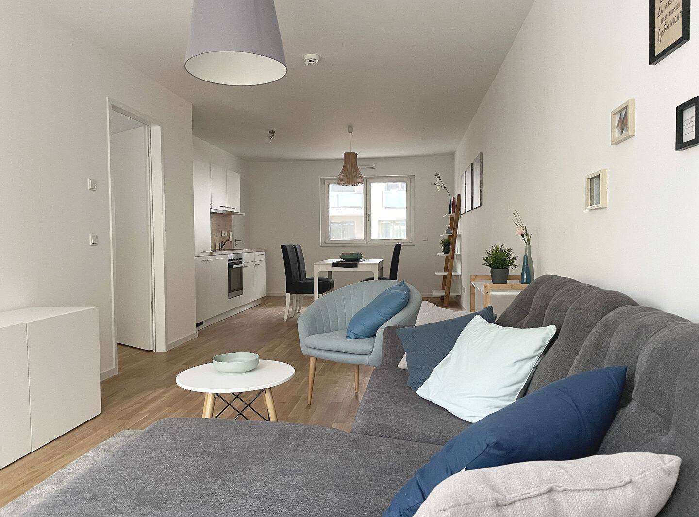 Moderne 2-Zimmer-Wohnung mit Terrasse und EBK, 91052 Erlangen (Anger Erlangen-Ost Erlangen-Süd Innenstadt)