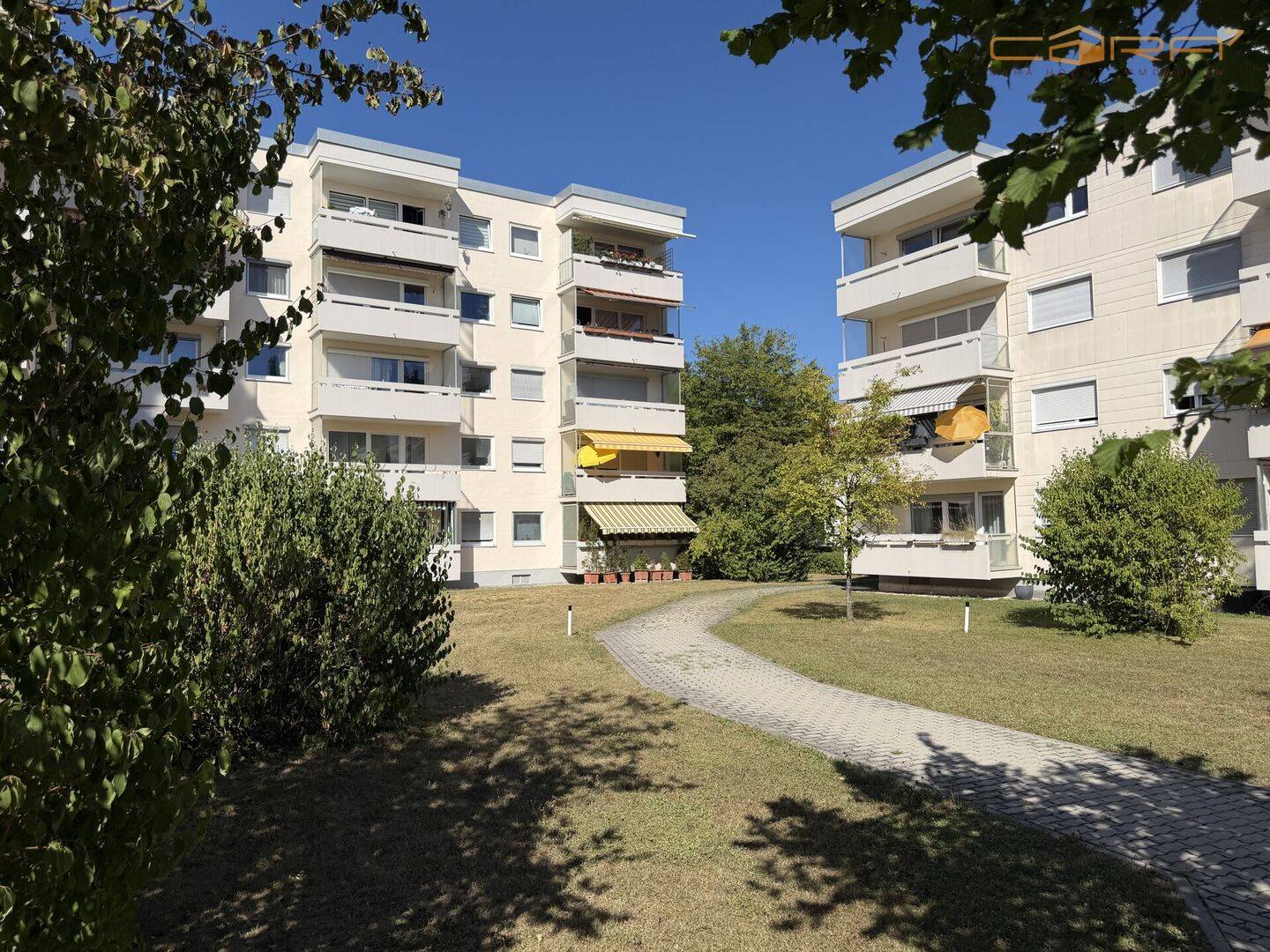 Statt Miete ein eigenes Zuhause – Gemütliches 1-Zimmer-Apartment mit sonnigem Balkon in Unterföhring, 85774 Unterföhring