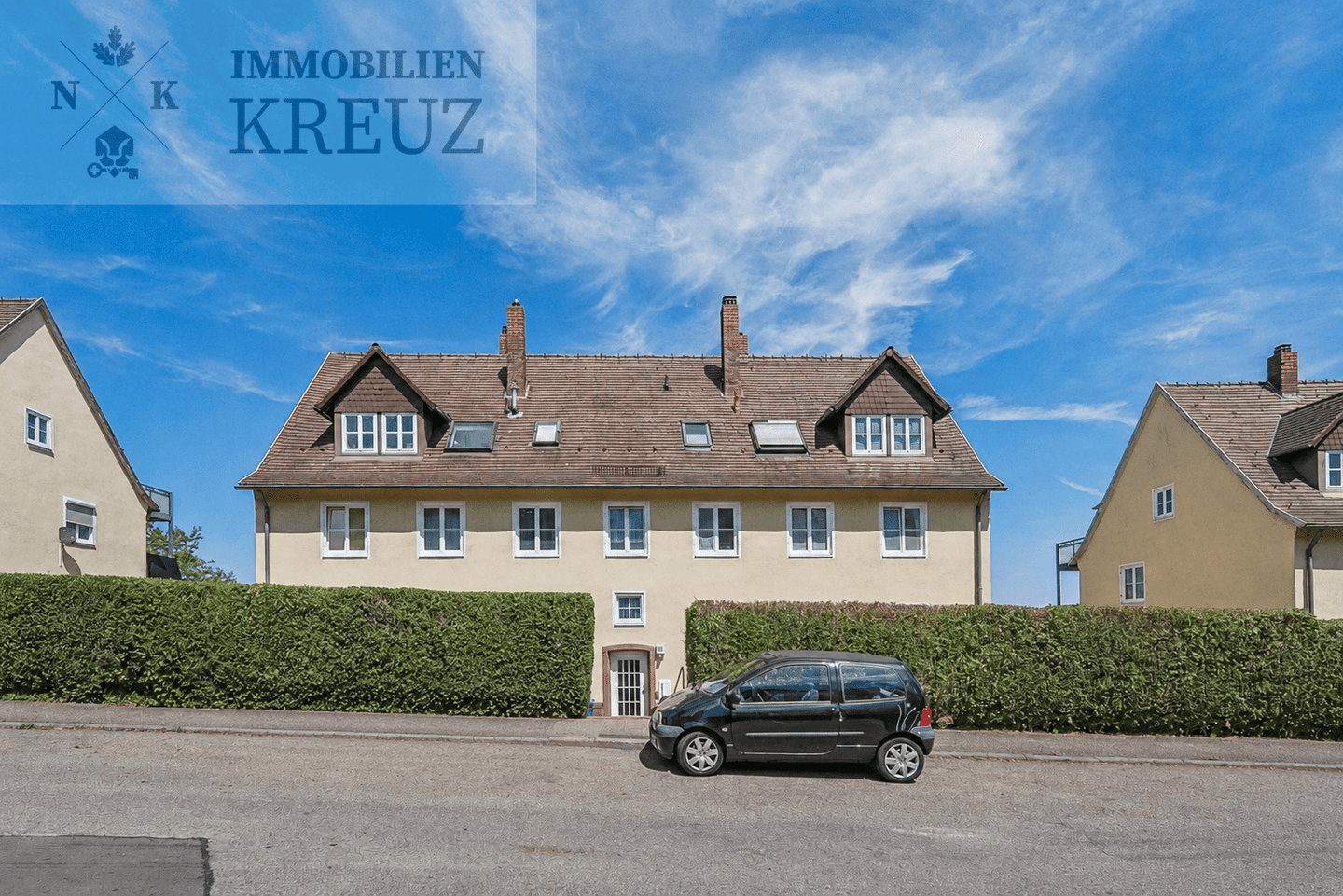 Gepflegte 3-Zimmer-Dachgeschosswohnung mit Dachterrasse und Burgblick, 97877 Wertheim