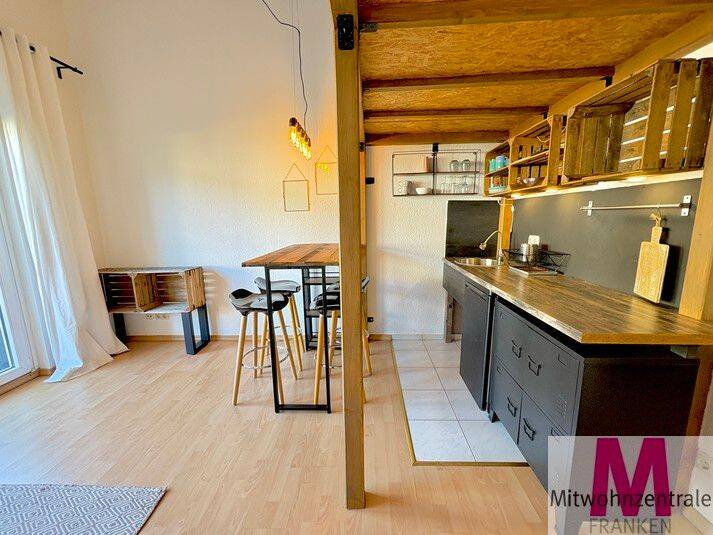 Helle Wohnung mit großem Balkon, 90459 Nürnberg
