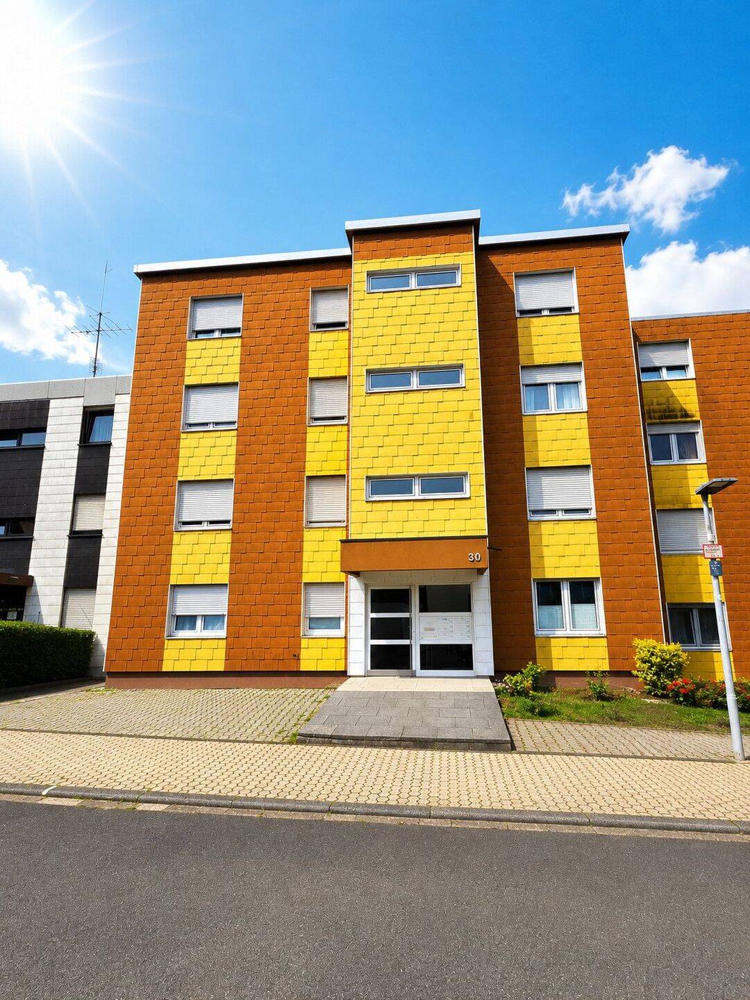 2 Zimmer Wohn(t)raum mit Stil und Sonnenterrasse in Trier-Feyen, 54294 Trier