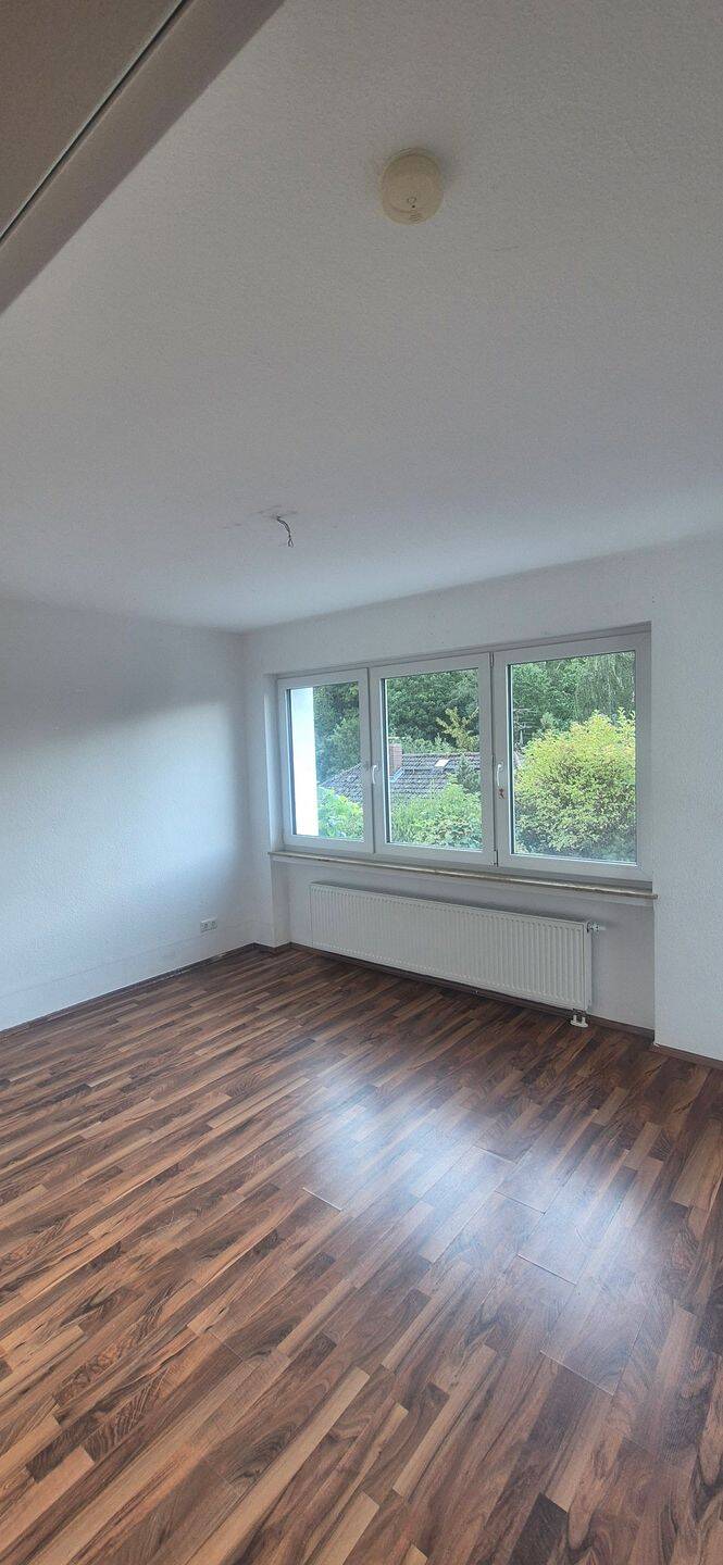 Schlangenbad – zentrale Lage, großzügige 3-Zimmer-Wohnung, 65388 Schlangenbad