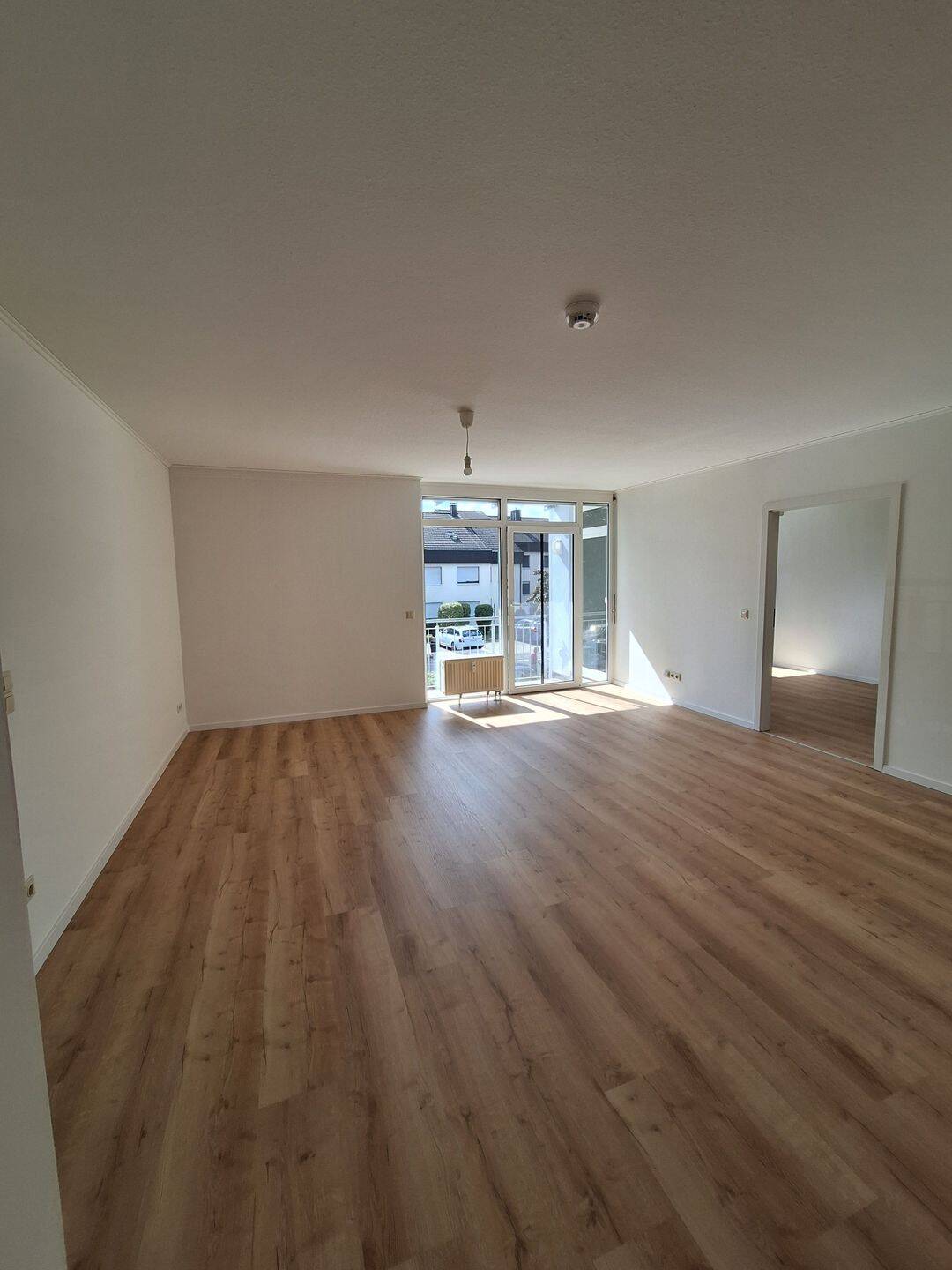 Helle 2-Zimmerwohnung in Hemhofen OT Zeckern zu vermieten, 91334 Hemhofen