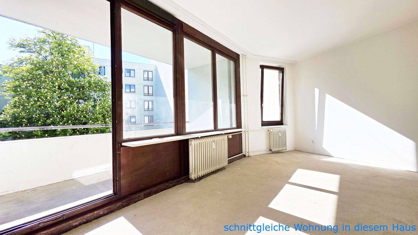 Freiwerdende 4-Zimmer-Wohnung mit Süd-Westloggia und Fahrstuhl nur 300 Meter vom Kudamm!, 10629 Berlin (Charlottenburg-Wilmersdorf Charlottenburg)