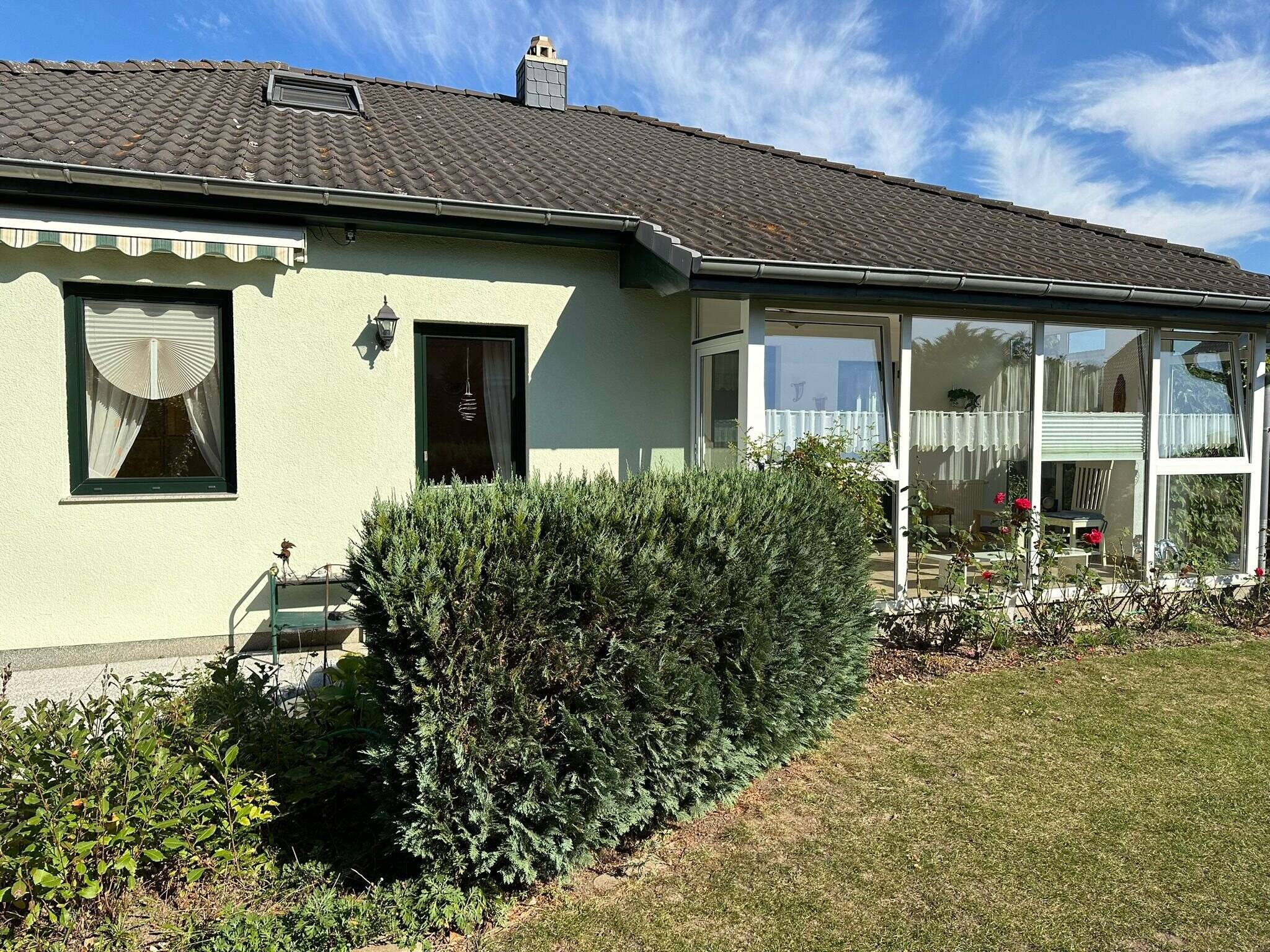 Bungalow mit Wintergarten und Kamin, 17033 Neubrandenburg