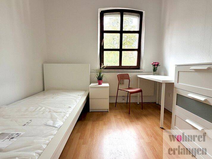 WG Zimmer im Herzen Erlangens, 91054 Erlangen (Burgberg Erlangen-Nord Erlangen-Ost Innenstadt Sieglitzhof)
