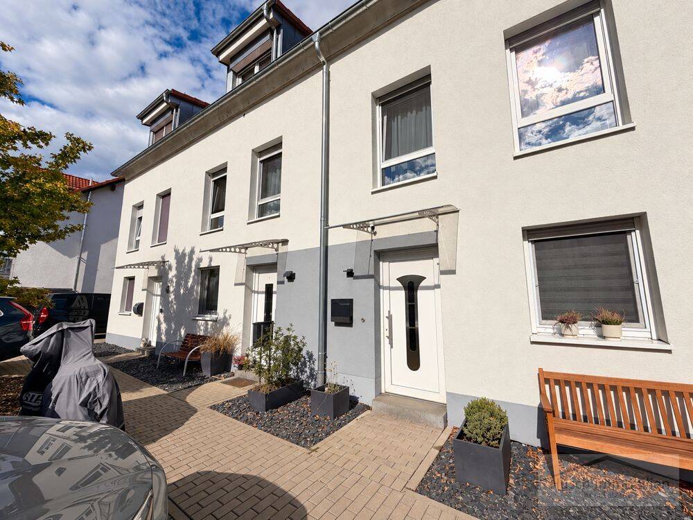 Modernes Reihenhaus für Familien – ca. 151 m² Wohnfläche, Garten, überdachte Terrasse & Einbauküche, 65439 Flörsheim am Main