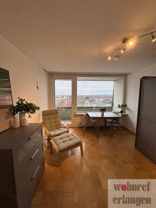 Schöne Wohnung mit Balkon in zentraler Lage, 91052 Erlangen (Anger Erlangen-Ost Erlangen-Süd Innenstadt)