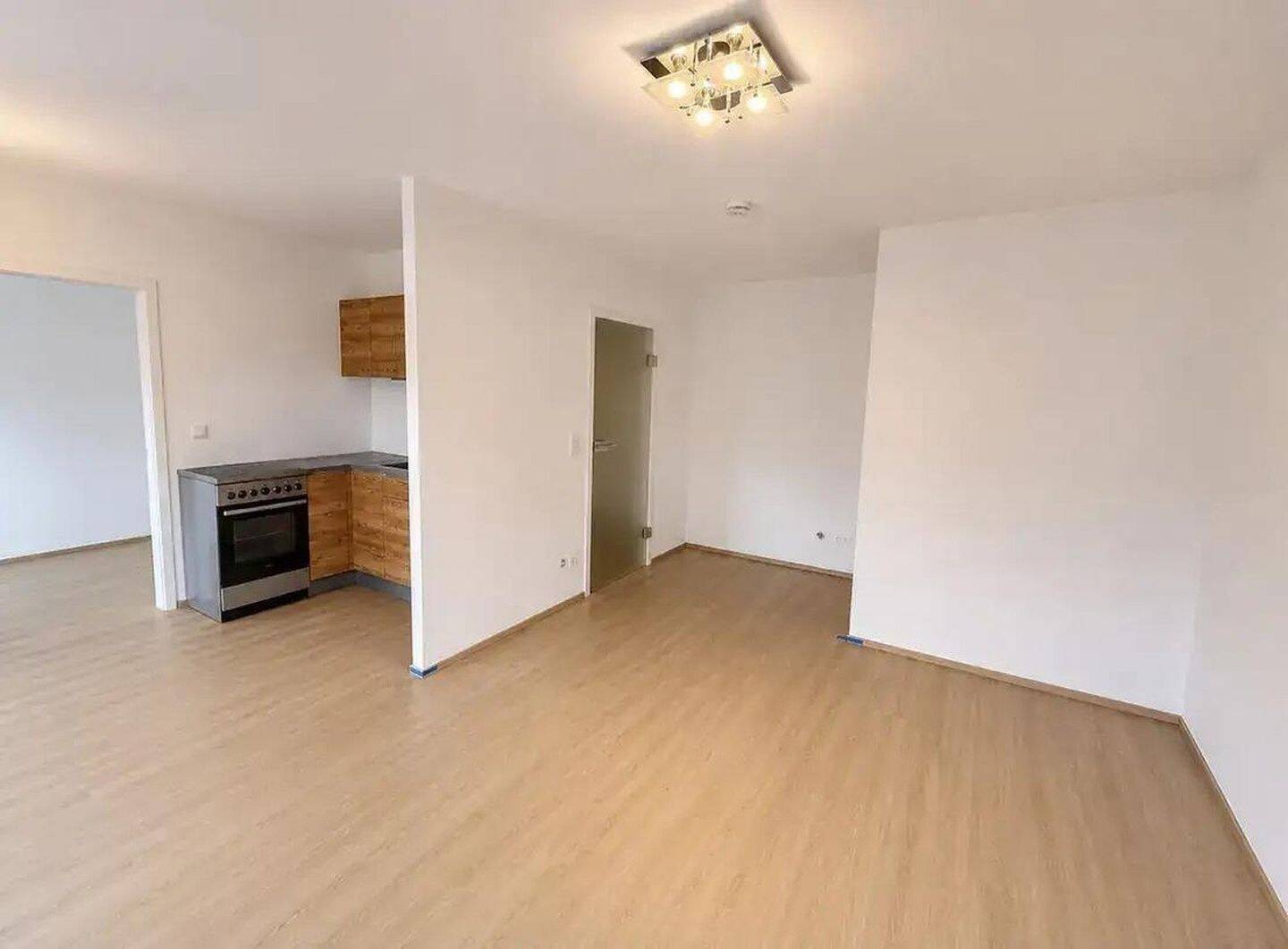 Renovierte 1,5-Zimmer-Wohnung in zentraler Lage von Wiesbaden, 65187 Wiesbaden (Biebrich Wiesbaden)