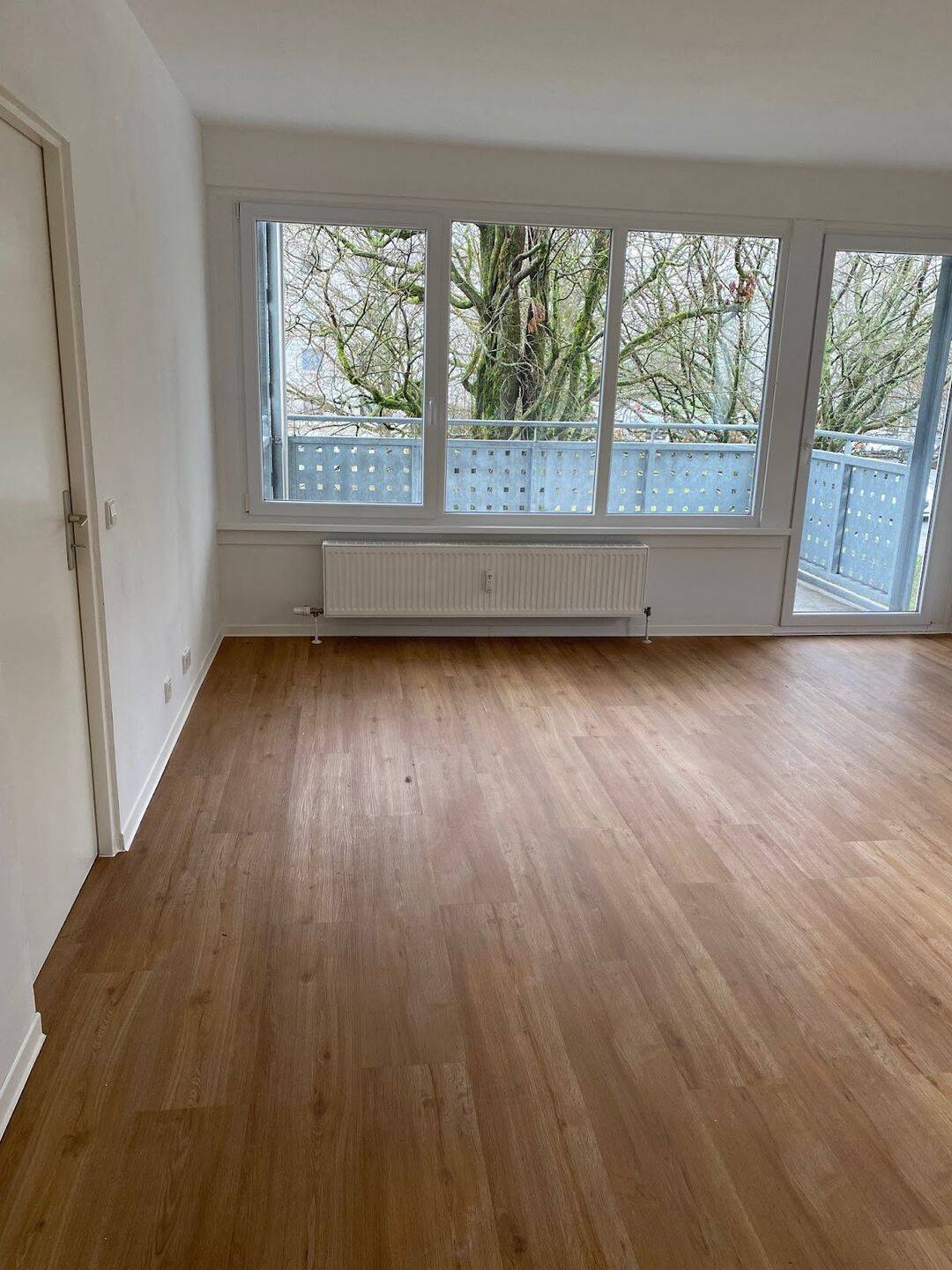 Vierzimmerwohnung mit Balkon auf dem Eschberg, 66121 Saarbrücken