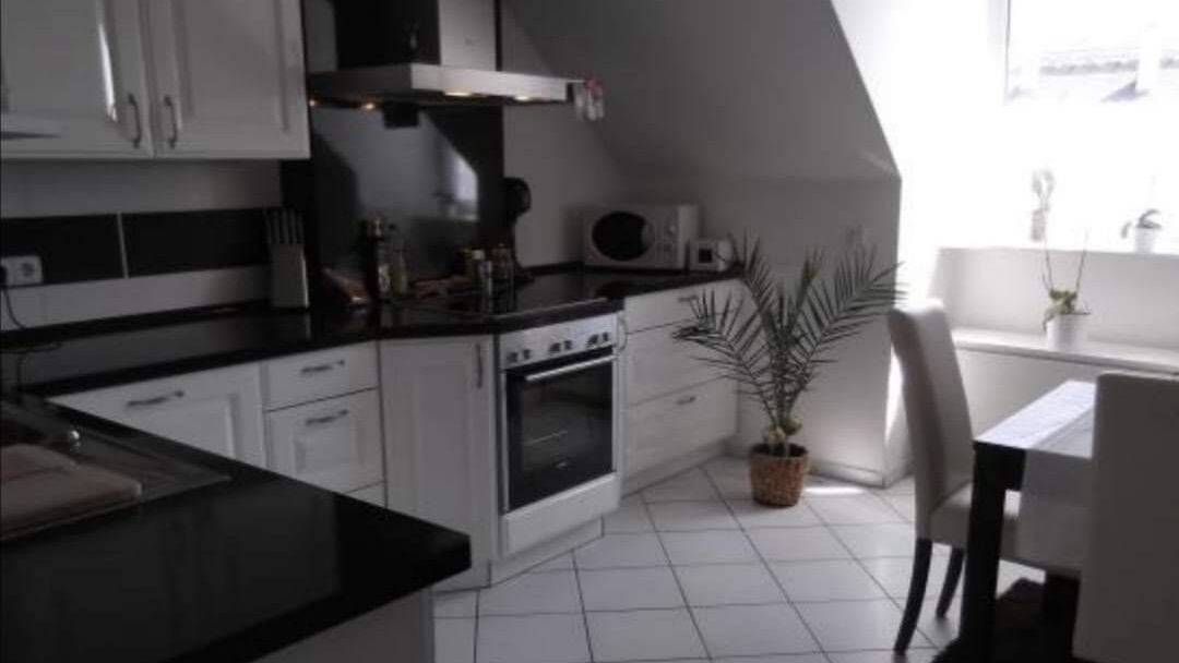 Wunderschöne 2,5 Zimmerwohnung zum Wohlfühlen, 80937 München (Milbertshofen-Am Hart)