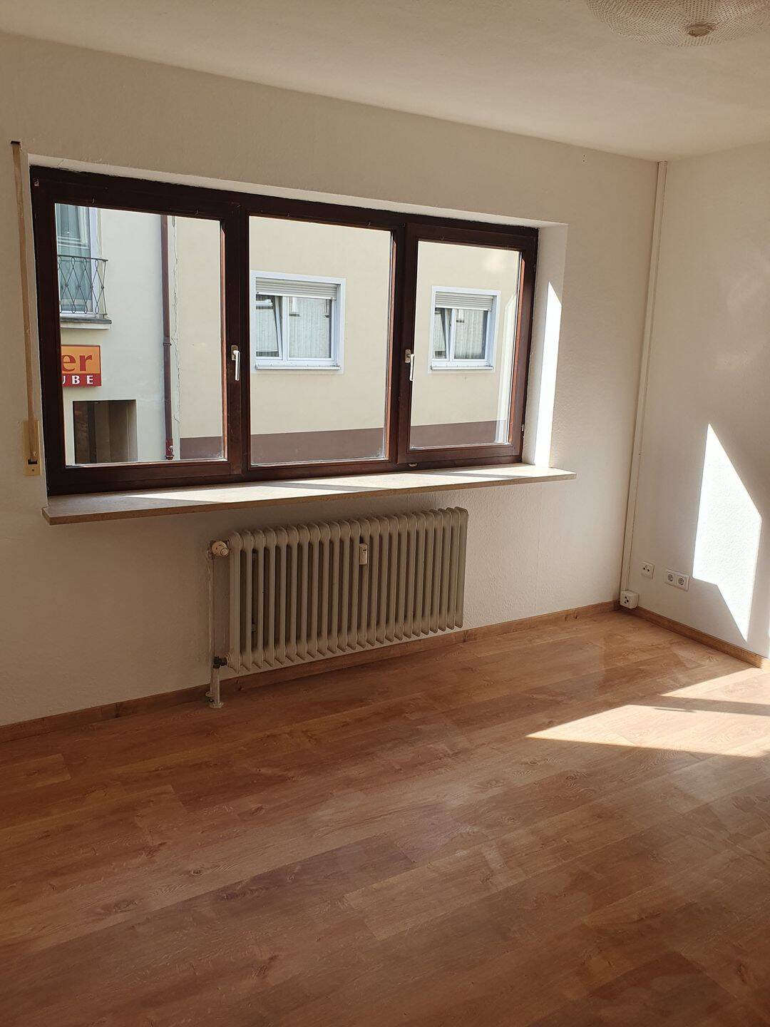 Erstbezug nach Kernsanierung: 1-Zimmer-Wohnung im Herzen von Würzburg