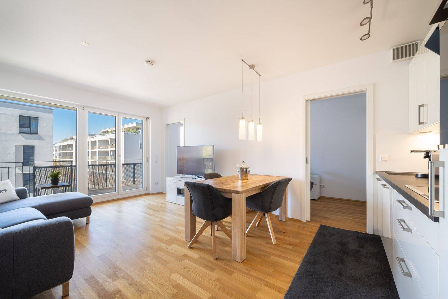 MÜNCHNER IG | EXKLUSIV, MODERN, FREI & LICHTDURCHFLUTET – Wohnen in M.-Schwabing!, 80807 München (Milbertshofen-Am Hart Schwabing-Freimann)