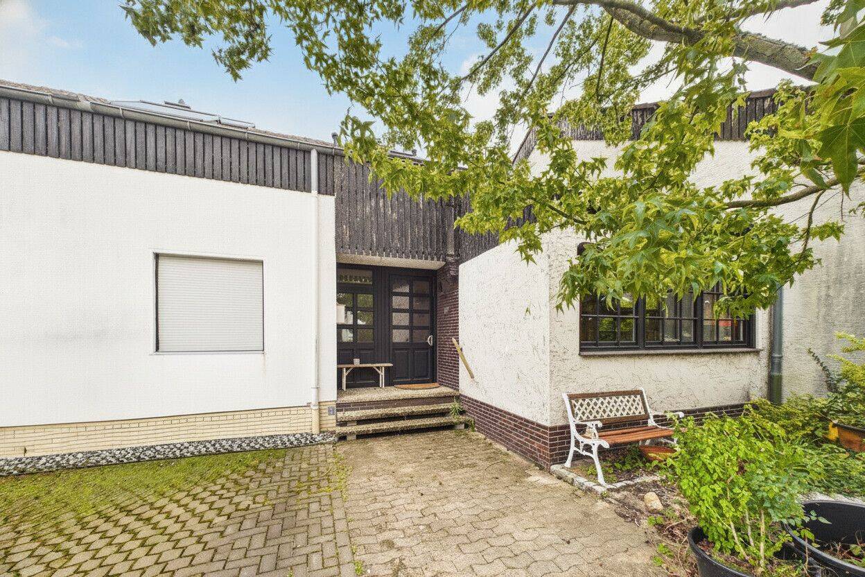 Familienfreundliches Reihenmittelhaus mit Garten, Balkon, Terrasse und viel Platz, 30629 Hannover