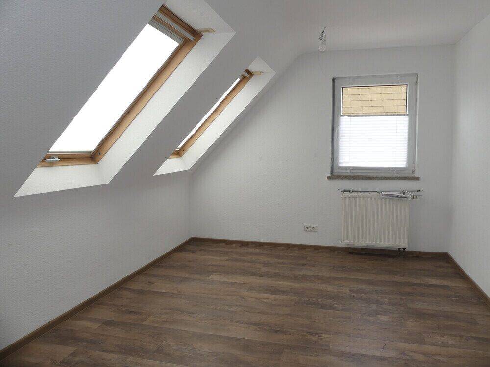 Modernisierter Altbaucharme! 3 Zimmer DG-Wohnung in Ludwigsburg-Ost! Einziehen und wohlfühlen., 71638 Ludwigsburg