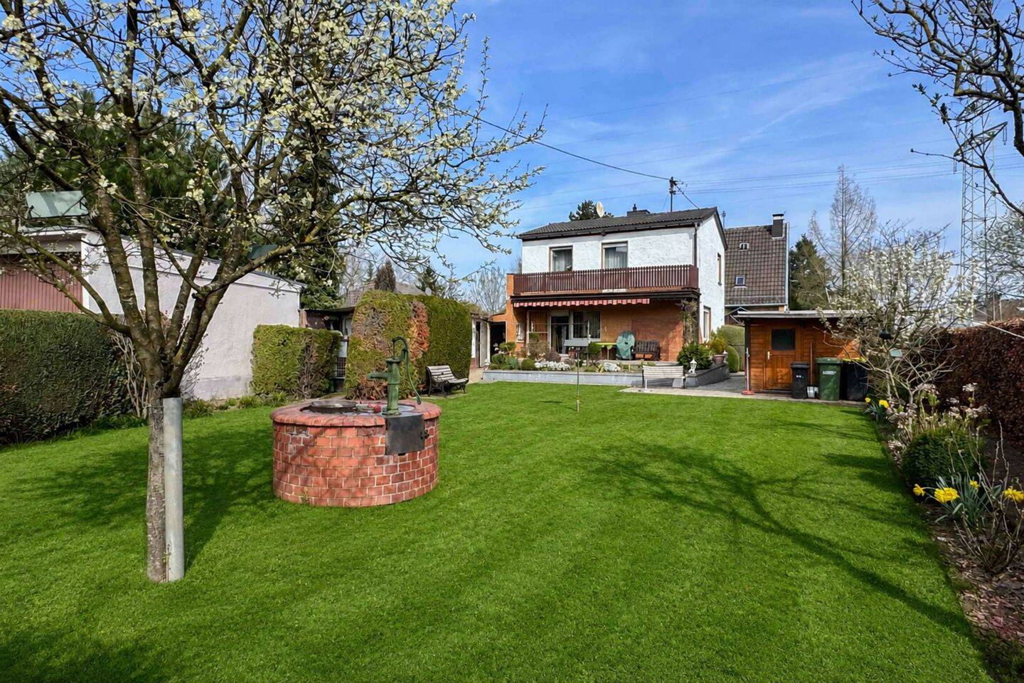ERBBAURECHT: Sanierungsbedürftiges EFH mit schönem Garten in beliebter Lage von St. Augustin, 53757 Sankt Augustin