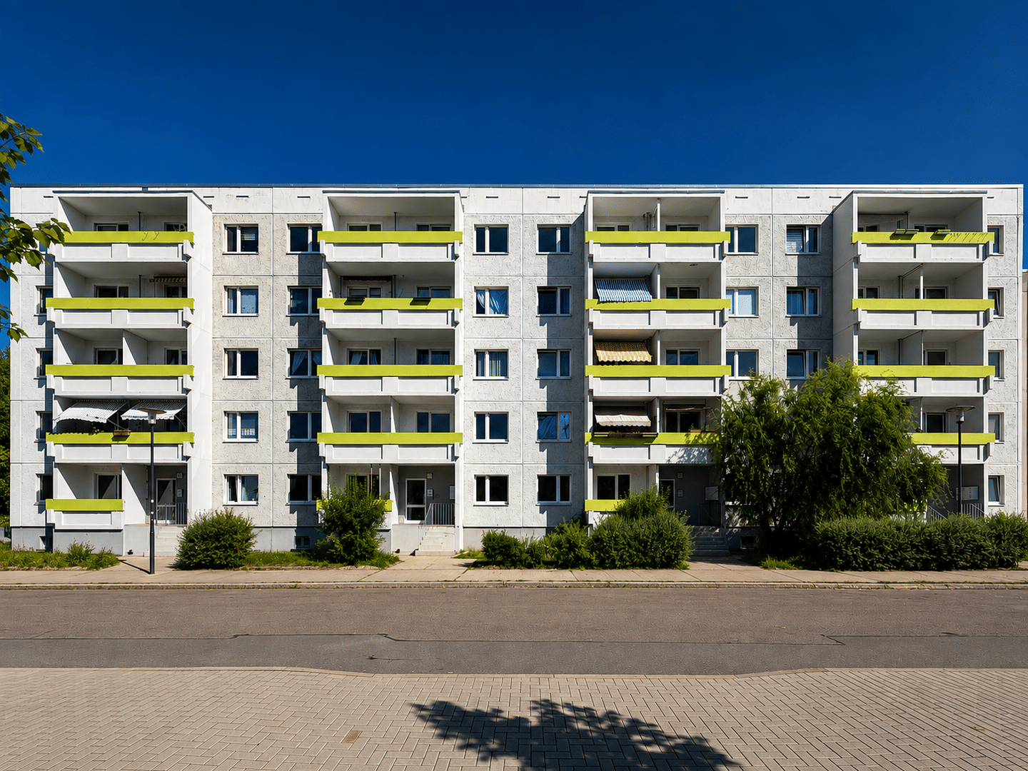 2-RW mit Balkon in der Südstadt zu vermieten!, 6132 Halle (Saale) (Ammendorf-Beesen Planena Radewell-Osendorf Silberhöhe)