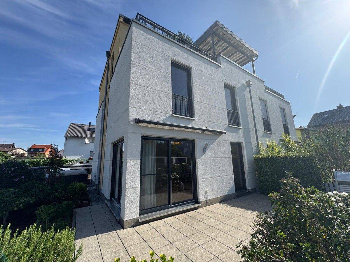Traumhafte 4 Zimmer Maisonette-Wohnung in ruhiger Lage „Steinheim“ -KfW70-, 63456 Hanau (Klein-Auheim Steinheim)
