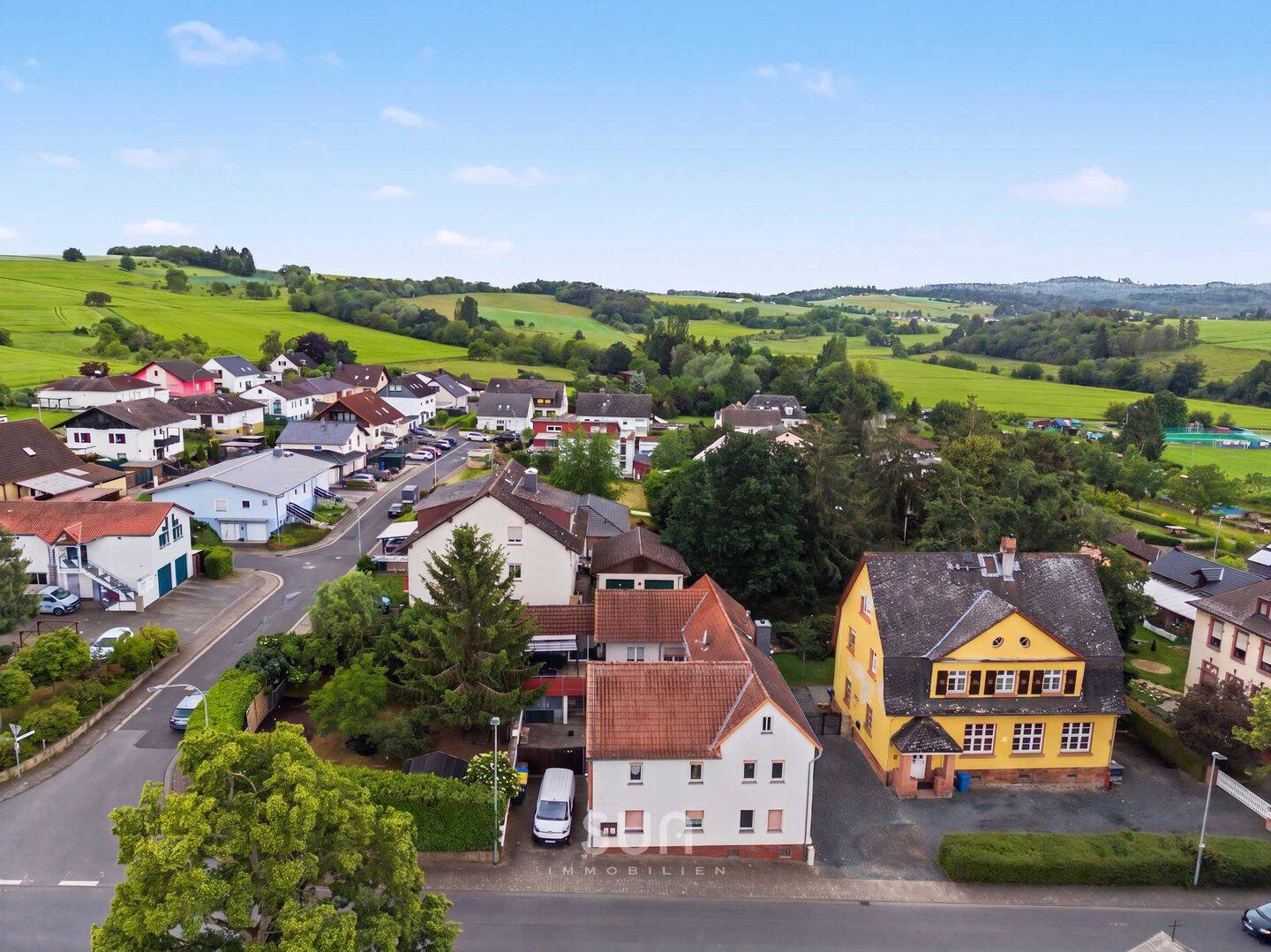 SÜD-FAUERBACHER FELDRANDLAGE! – Weitläufiges Einfamilienhaus mit 233 m² und Wintergarten, 35510 Butzbach