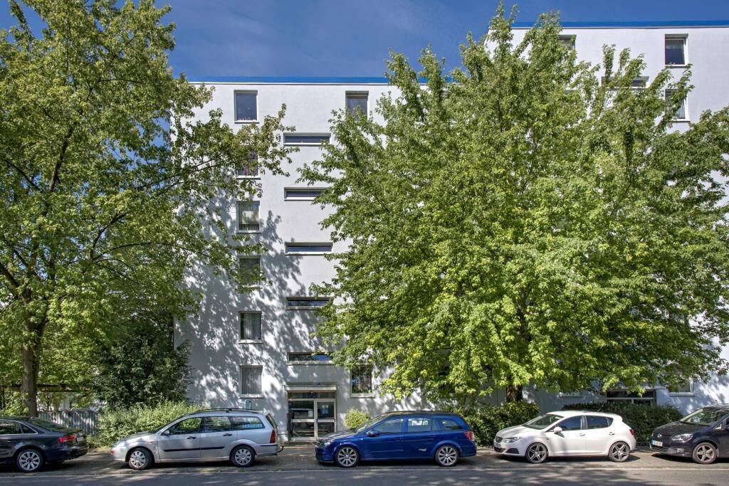 Lichtdurchflutete 2-Zimmer-Wohnung mit Balkon und modernem Badezimmer, 41469 Neuss