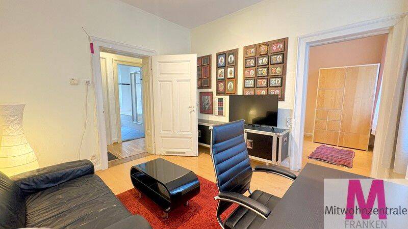 Stilvolle 2-Zimmer-Wohnung mit viel Licht und hohen Decken in Nürnberg, 90429 Nürnberg
