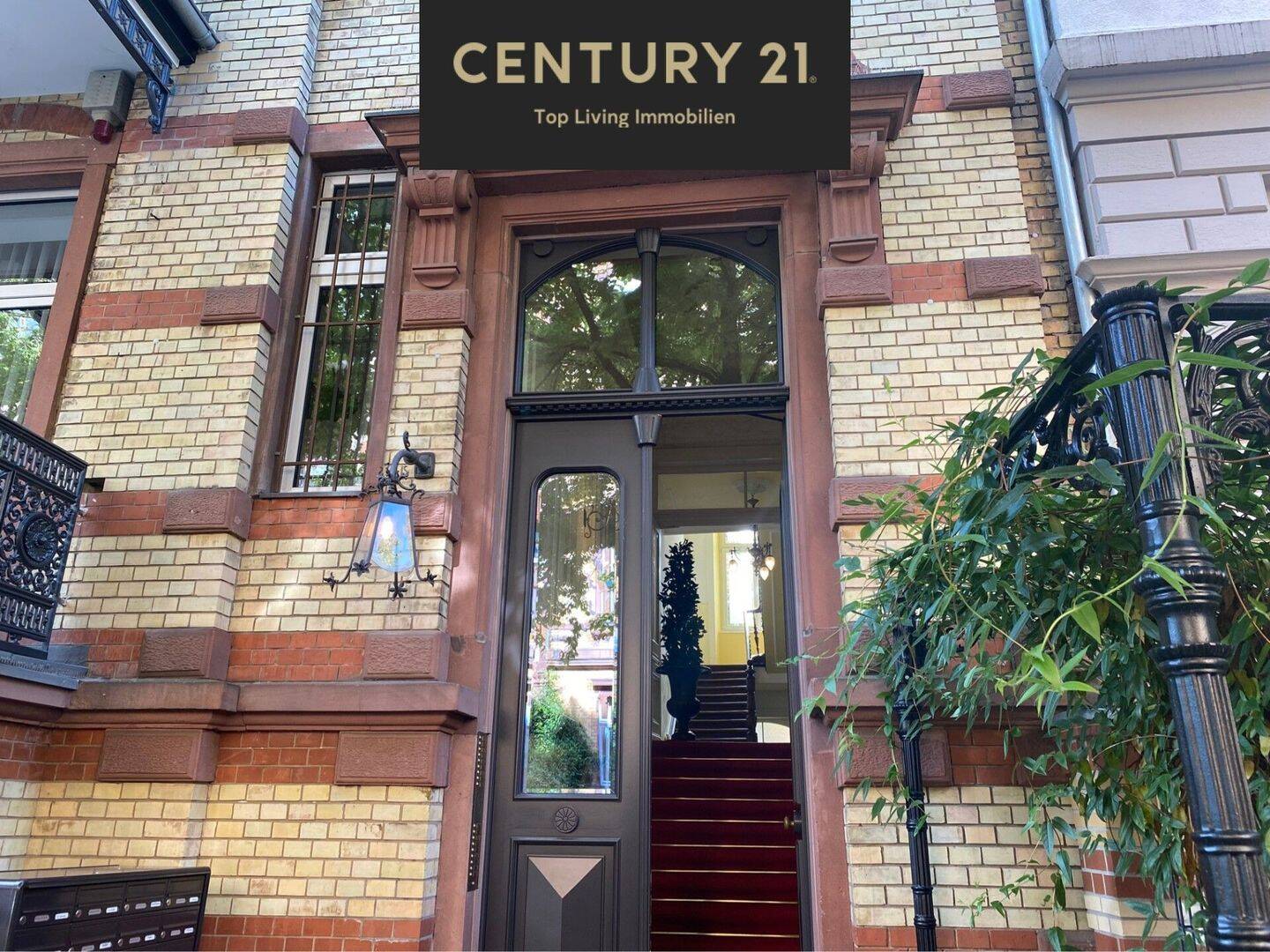 Charmante 2.5 Mietwohnung Altbau-Traum unter dem Dach in Wiesbaden, 65185 Wiesbaden (Wiesbaden)