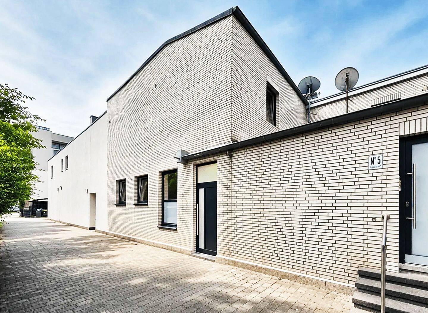 neu hergestellte und geräumige 3-Zimmer-Erdgeschoßwohnung in Altona-Altstadt, 22767 Hamburg (Altona Altona-Altstadt Ottensen Sankt Pauli Sternschanze)