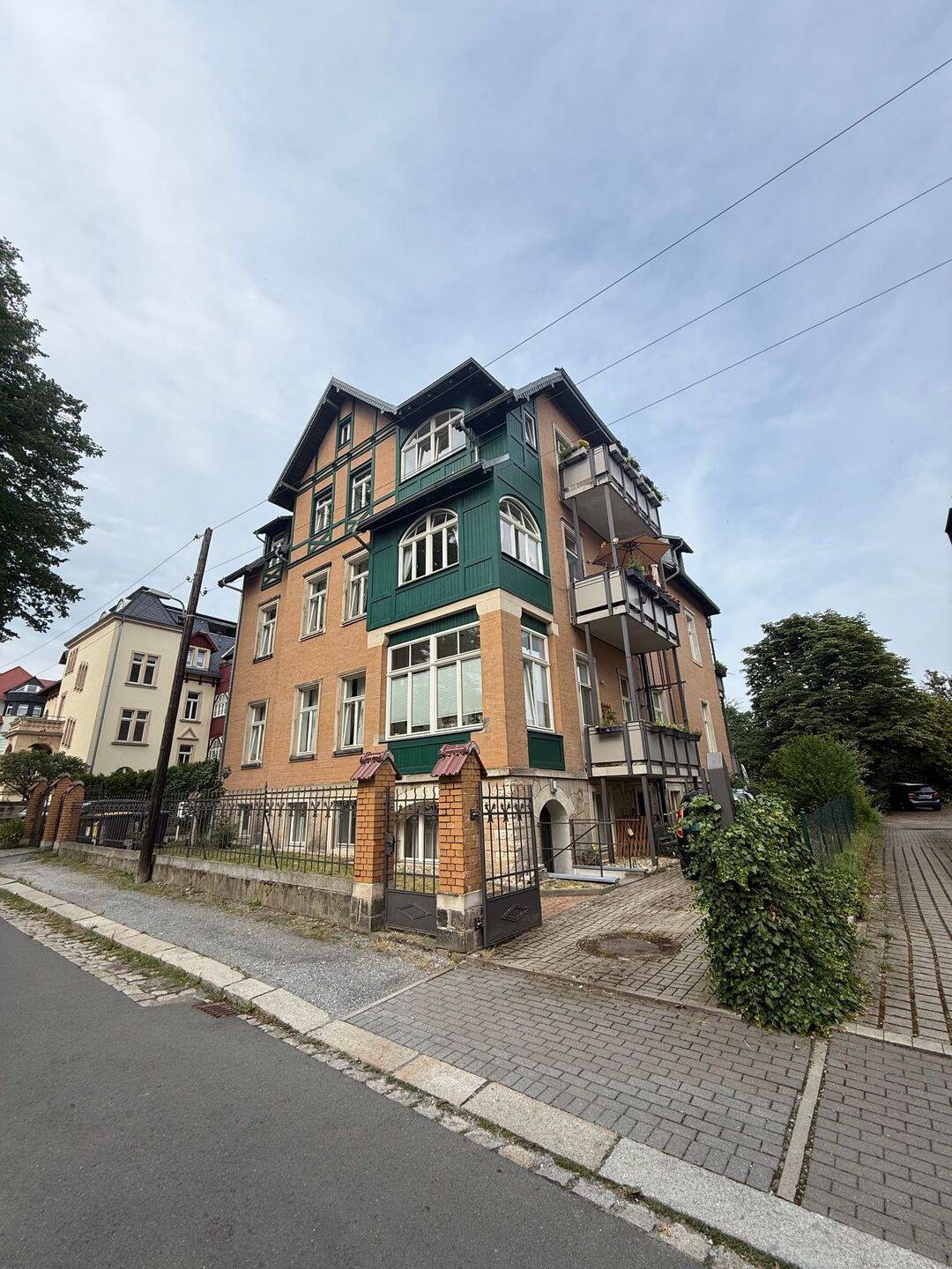 Attraktive 3 Zimmerwohnung mit Balkon und Fußbodenheizung !, 1324 Dresden (Bühlau/Weißer Hirsch Dresdener Heide Loschwitz/Wachwitz)