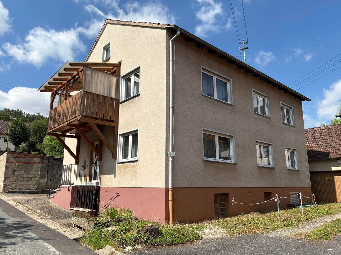 Großzügiges Ein-/Zweifamilienhaus mit vielseitigen Nutzungsmöglichkeiten, 96110 Scheßlitz