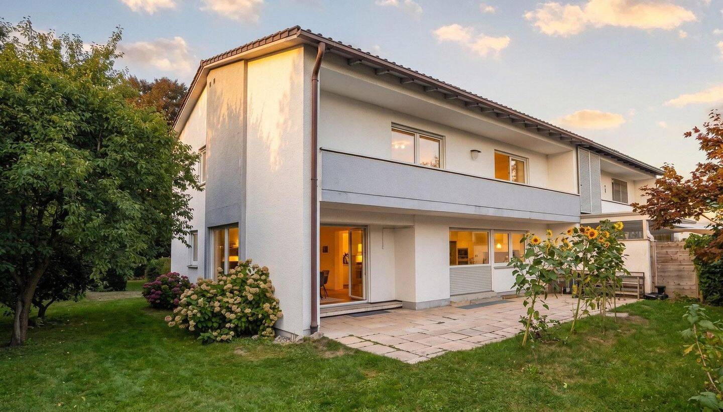 Zentrumsnahe DHH in Rosenheim mit Garten & Garage, provisionsfrei, 83022 Rosenheim (Happing Innenstadt Ost Süd West)