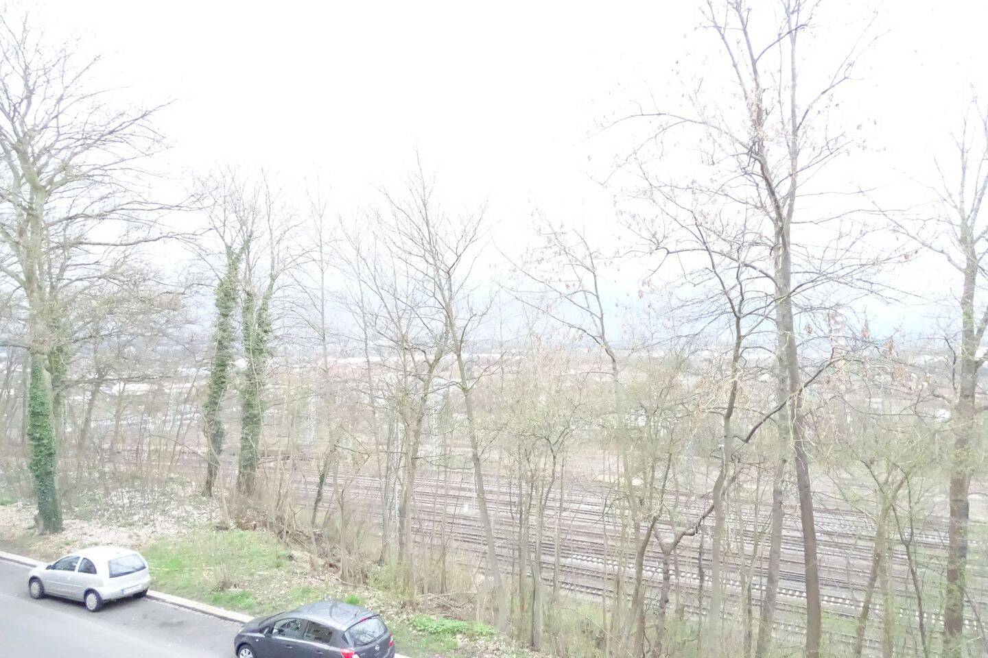 Vorderer Westen/Tannenwäldchen: Zentral gelegene Wohnung mit Südbalkon, mit Blick über Kassel, 34119 Kassel (Mitte West)