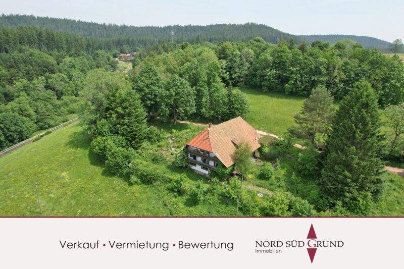 Schwarzwald-Hof auf dem Fohrenbühl. Unabhängig und selbstbestimmt leben! Ideal als Retreat, Pferdehof oder Ferien- und Seminarhaus., 78132 Hornberg