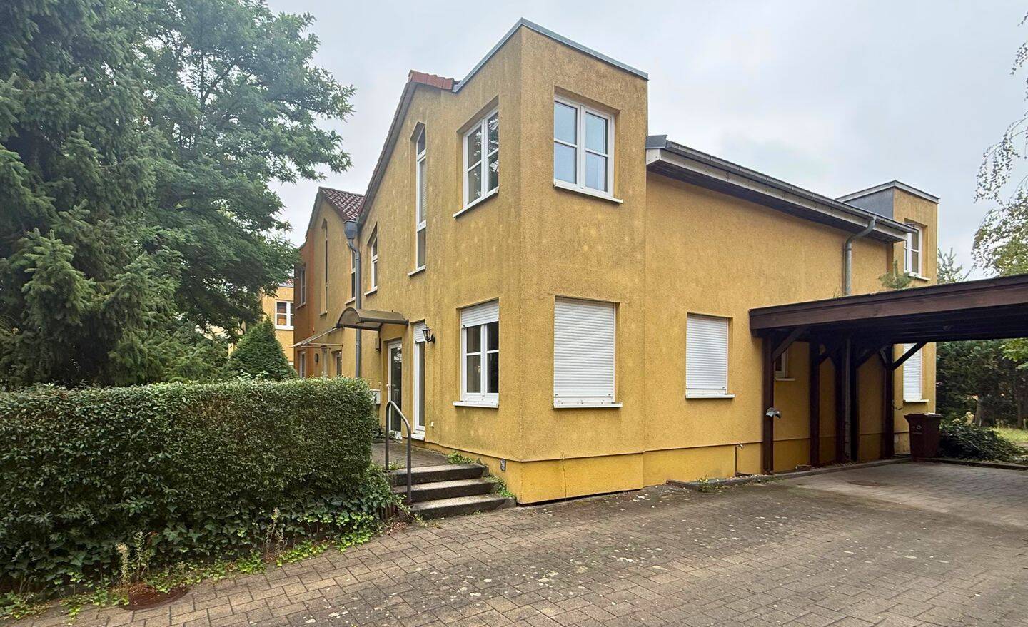 Familienglück in Bernau-Friedenstal: Gepflegte Doppelhaushälfte mit Garten, Keller & Carport, 16321 Bernau bei Berlin