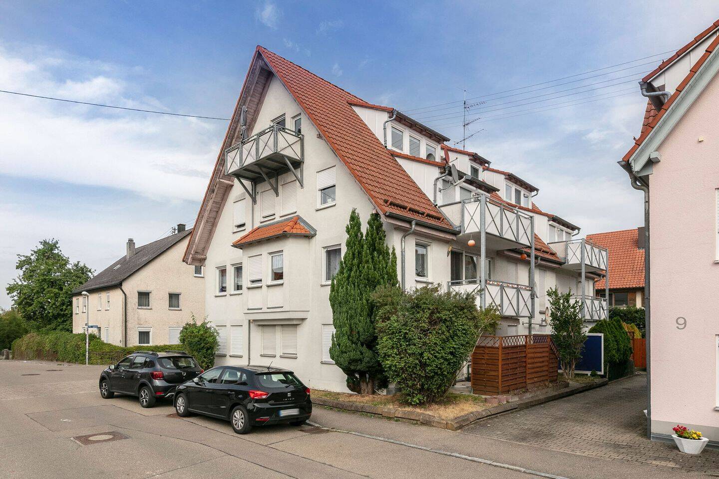 Dachgeschossflair trifft Wohnkomfort: 3,5 Zi. mit Balkon und Tiefgaragenstellplatz, 89160 Dornstadt (Himmelweiler)