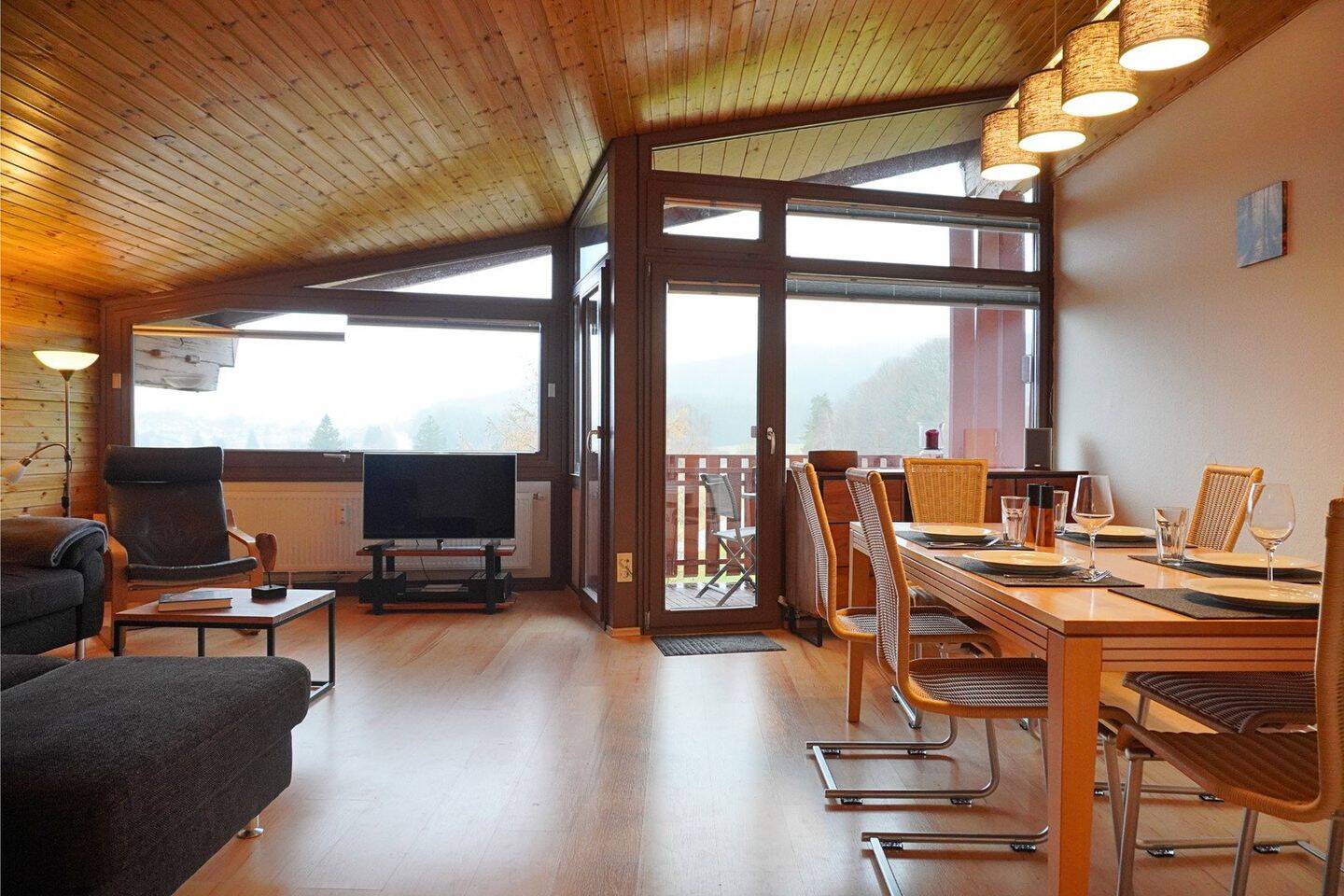 Großzügiges Panorama-Apartment mit Pool und Fitness, 79589 Binzen
