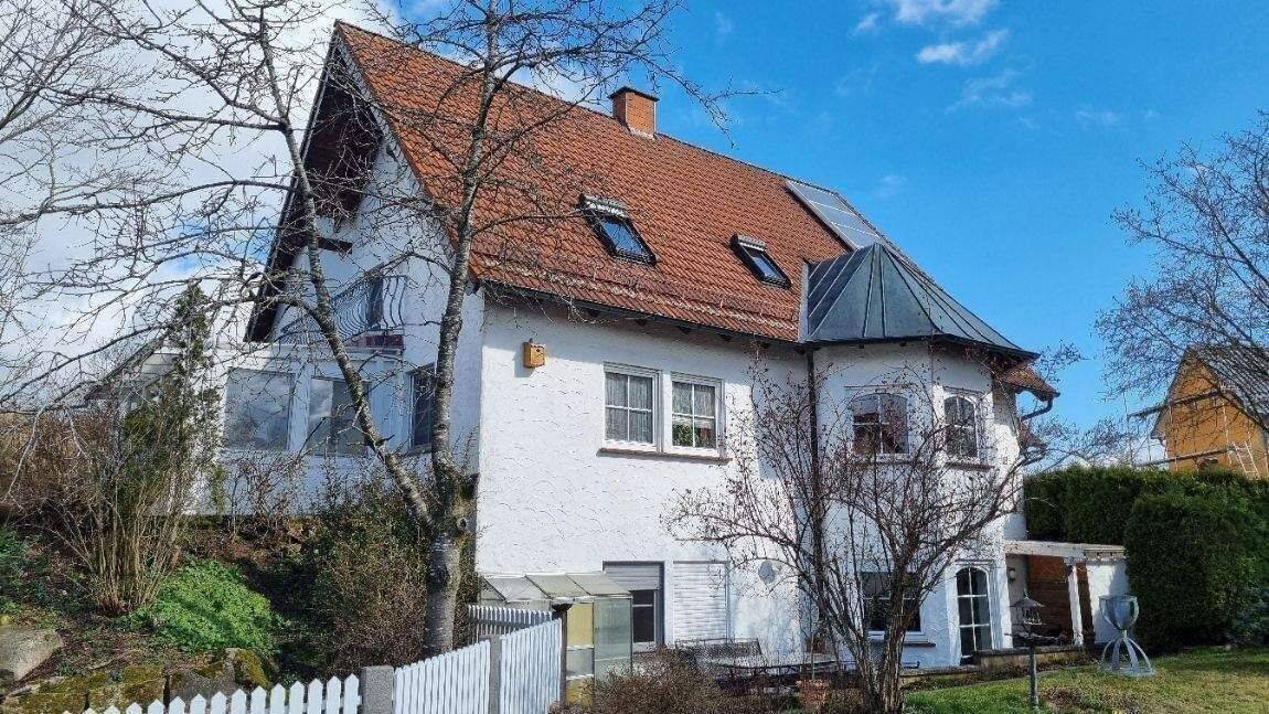 RESERVIERT!!! Traumhaft schön gelegenes Einfamilienhaus mit Einliegerwohnung!, 97769 Bad Brückenau