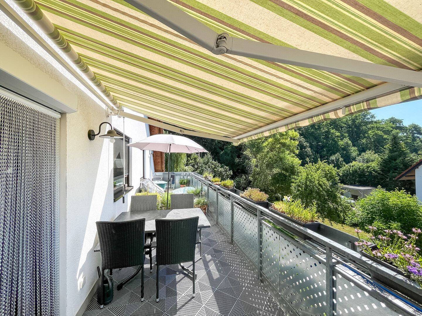 Lichtdurchflutete DG-Maisonette-Wohnung | 5,5 Zi. | 129 m² | Garage | Balkon| Wannweil, 72827 Wannweil