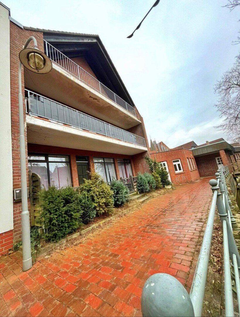 Helle 3-Zimmer-Dachgeschosswohnung mit Balkon und Aufzug in zentraler Lage von Diepholz, 49356 Diepholz