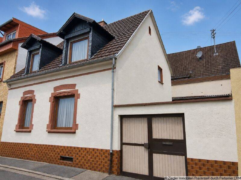 Solides 1-Fam.-Hs. mit idyllischem Hof u. kleinem Garten in Edingen – 10004087, 68535 Edingen-Neckarhausen