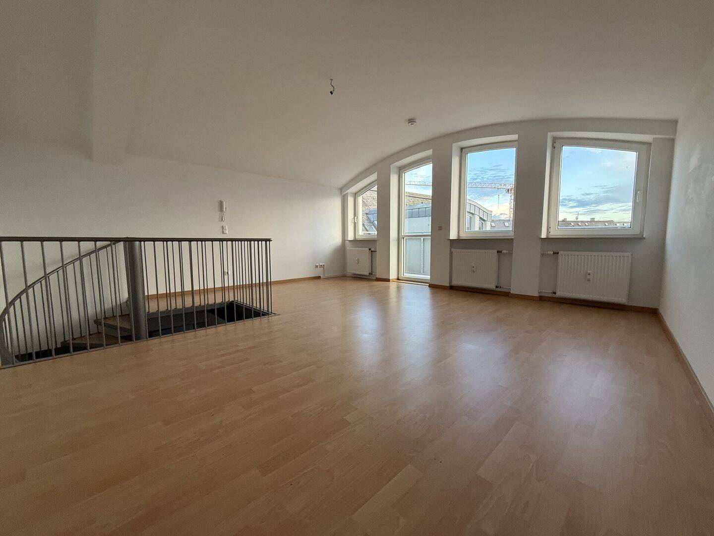 Wohnen im Zentrum mit Einbauküche., 8056 Zwickau