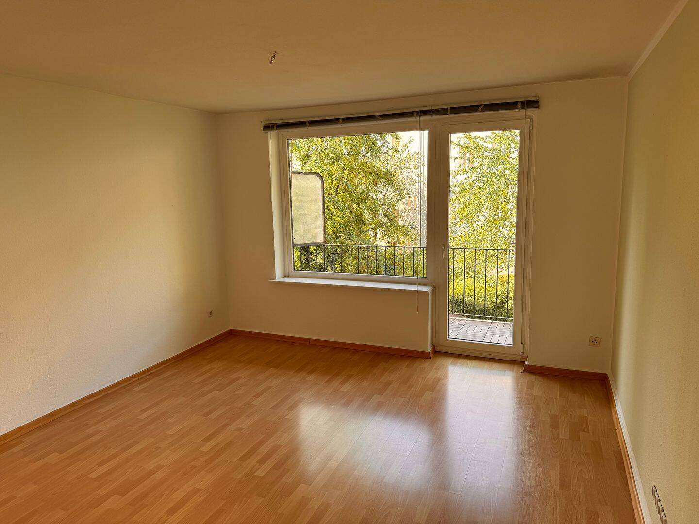 Freie 2-Zimmer-Wohnung in Hamburg Barmbek-Süd von privat, 22081 Hamburg (Hamburg-Nord Barmbek-Süd Uhlenhorst)