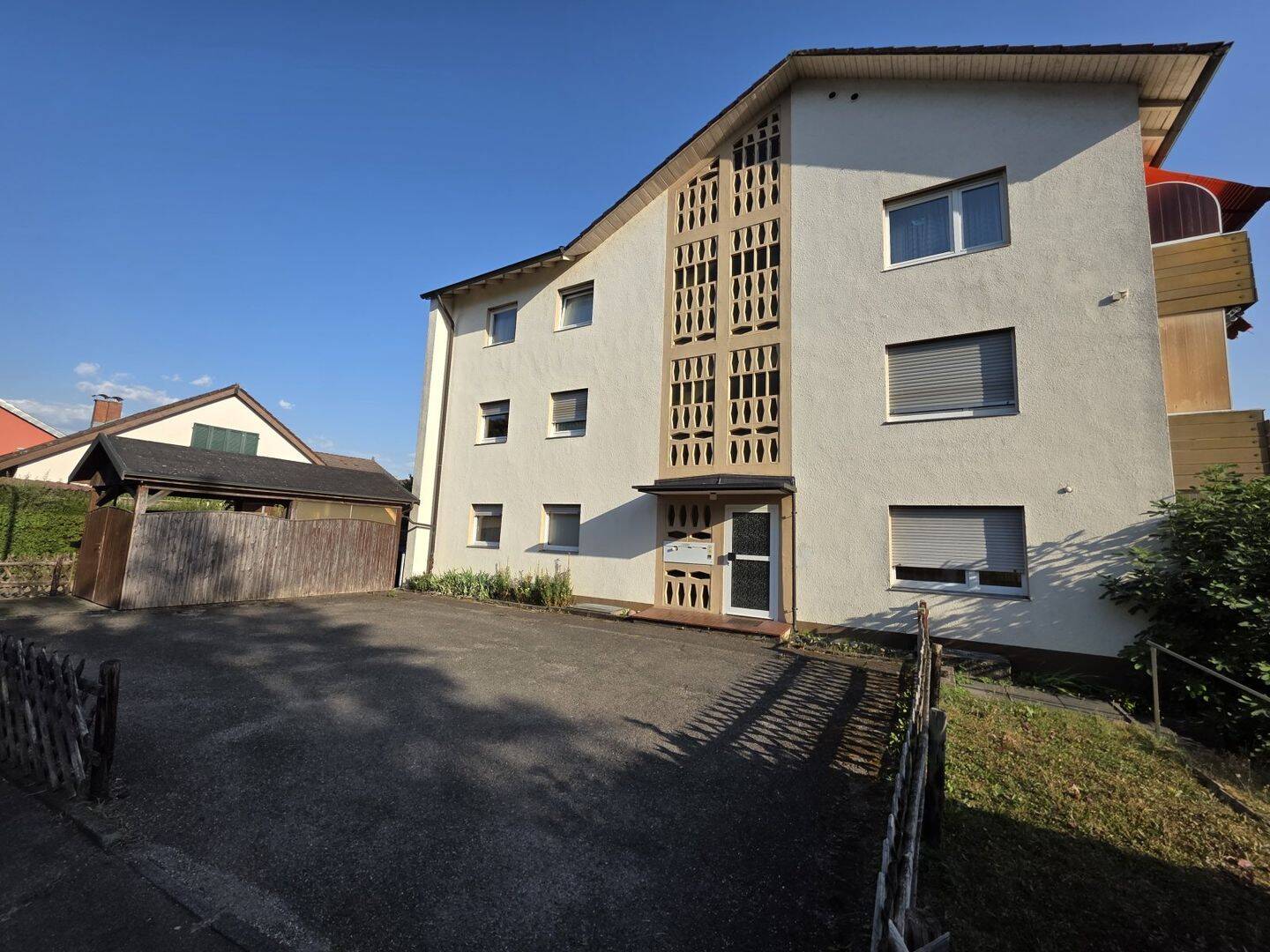4 Zi.-ETW/1.OG mit Balkon/Garage Ruhige Lage!, 79541 Lörrach